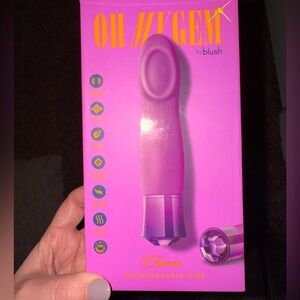 NWT Blush Oh My Gem Rechargeable Vibe Personal Massager